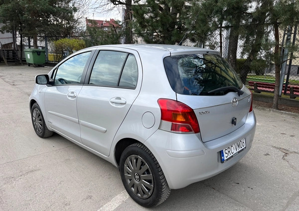 Toyota Yaris cena 23600 przebieg: 164500, rok produkcji 2010 z Racibórz małe 106